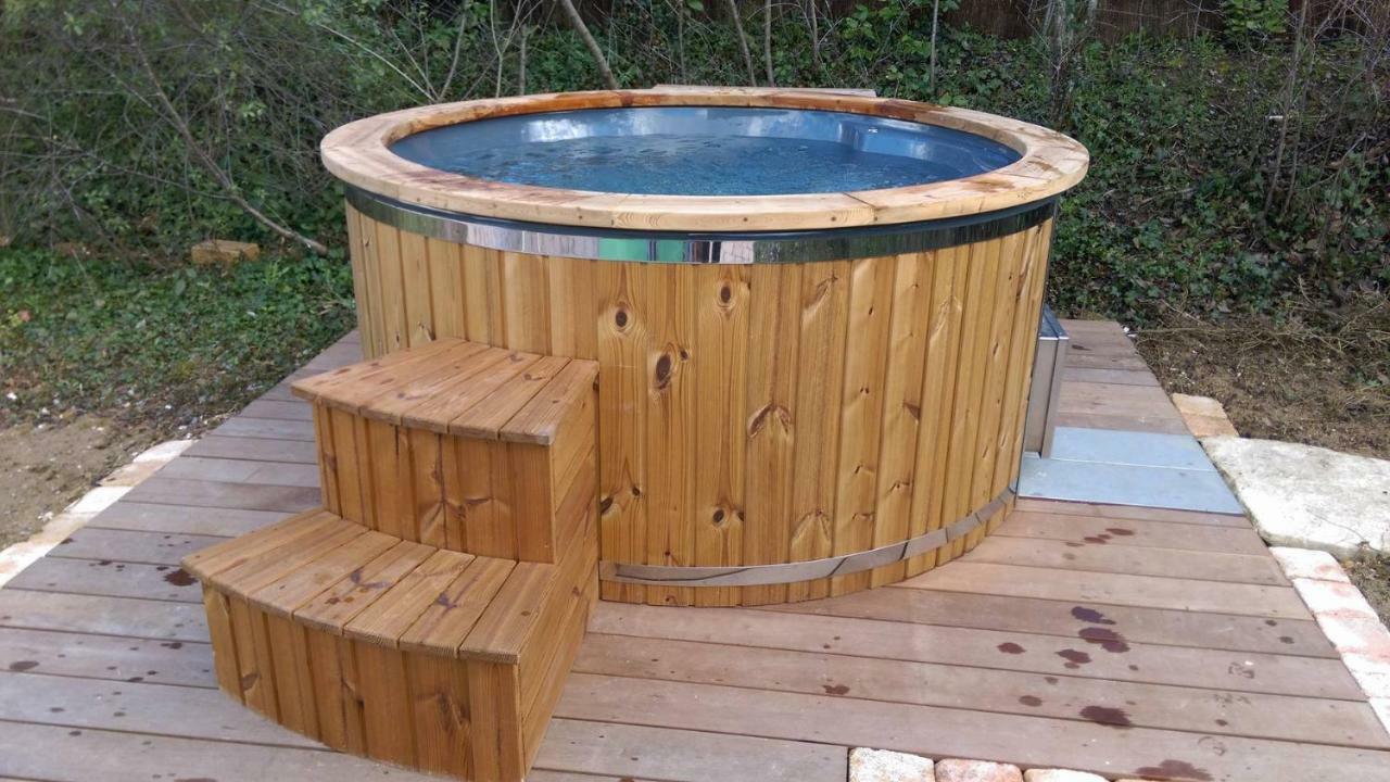 Spa Cabanon De Charme - Le Garagai Meyreuil Zewnętrze zdjęcie
